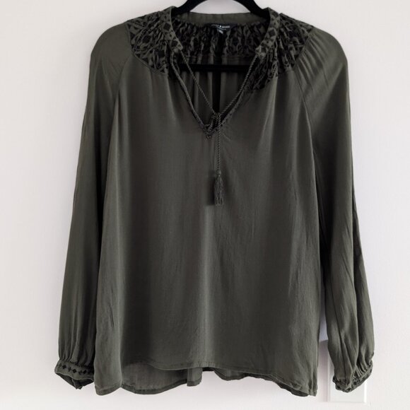 3/$30 Lucky Brand embroidery detail tunic - Picture 1 of 5